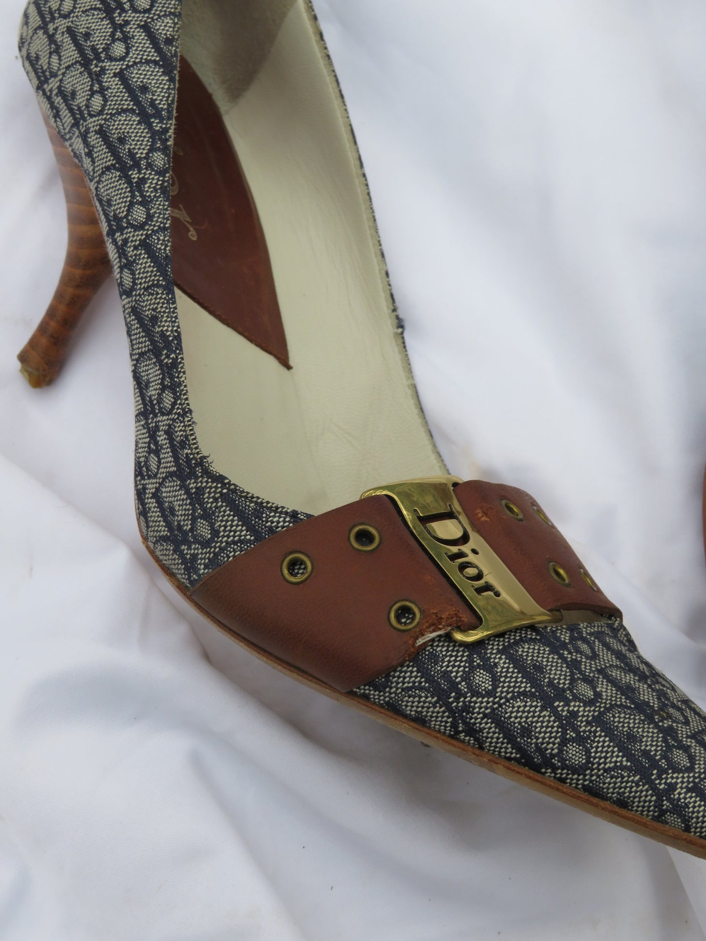 Authentic 2002 Dior Kitten Heel