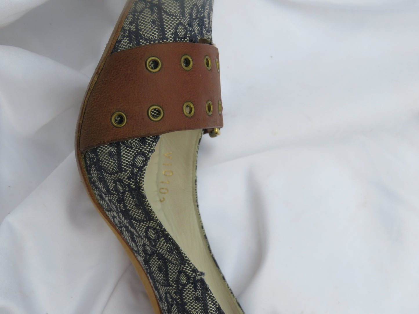 Authentic 2002 Dior Kitten Heel
