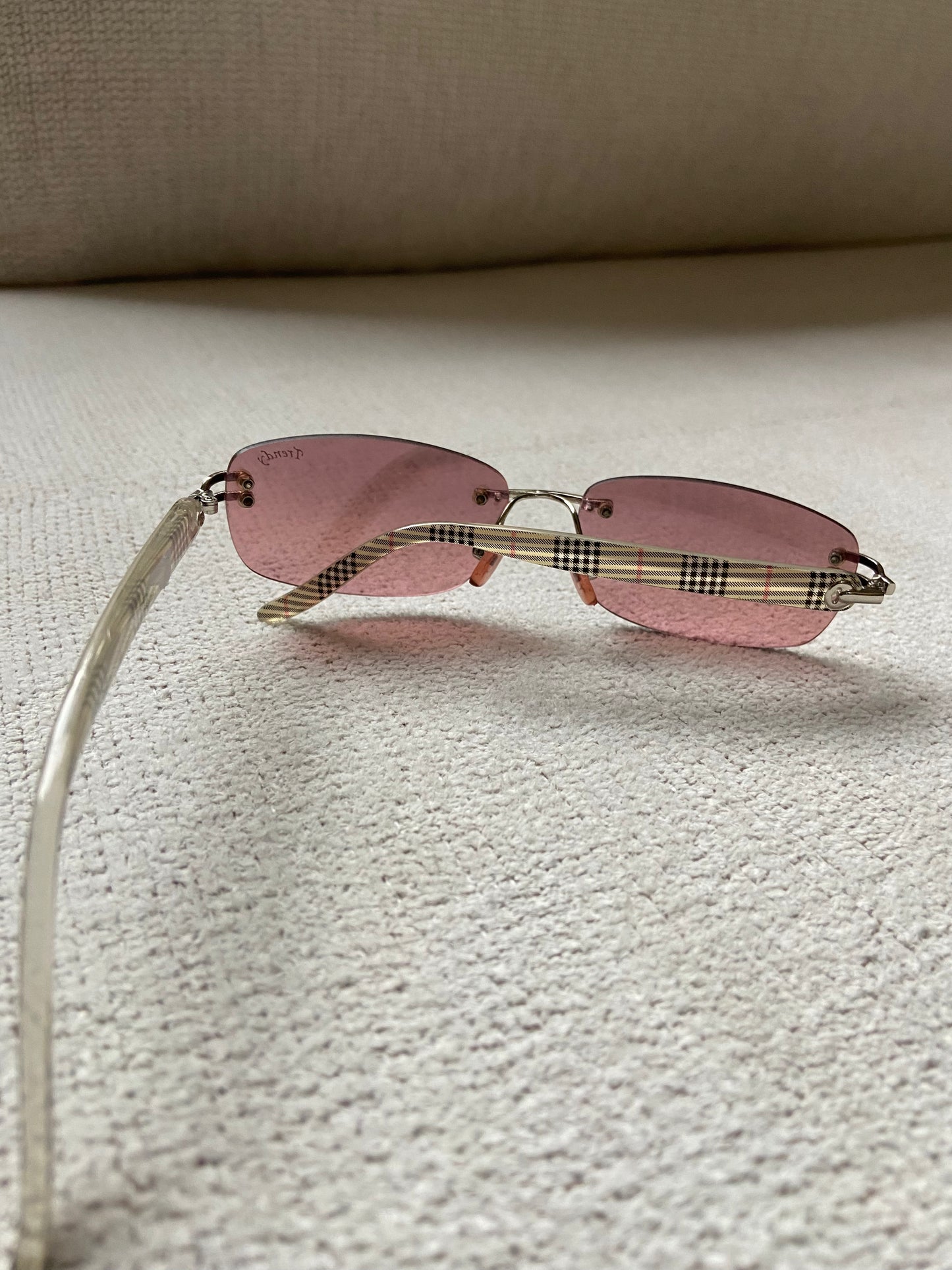 Frameless sunglasses with Pattern Frame
