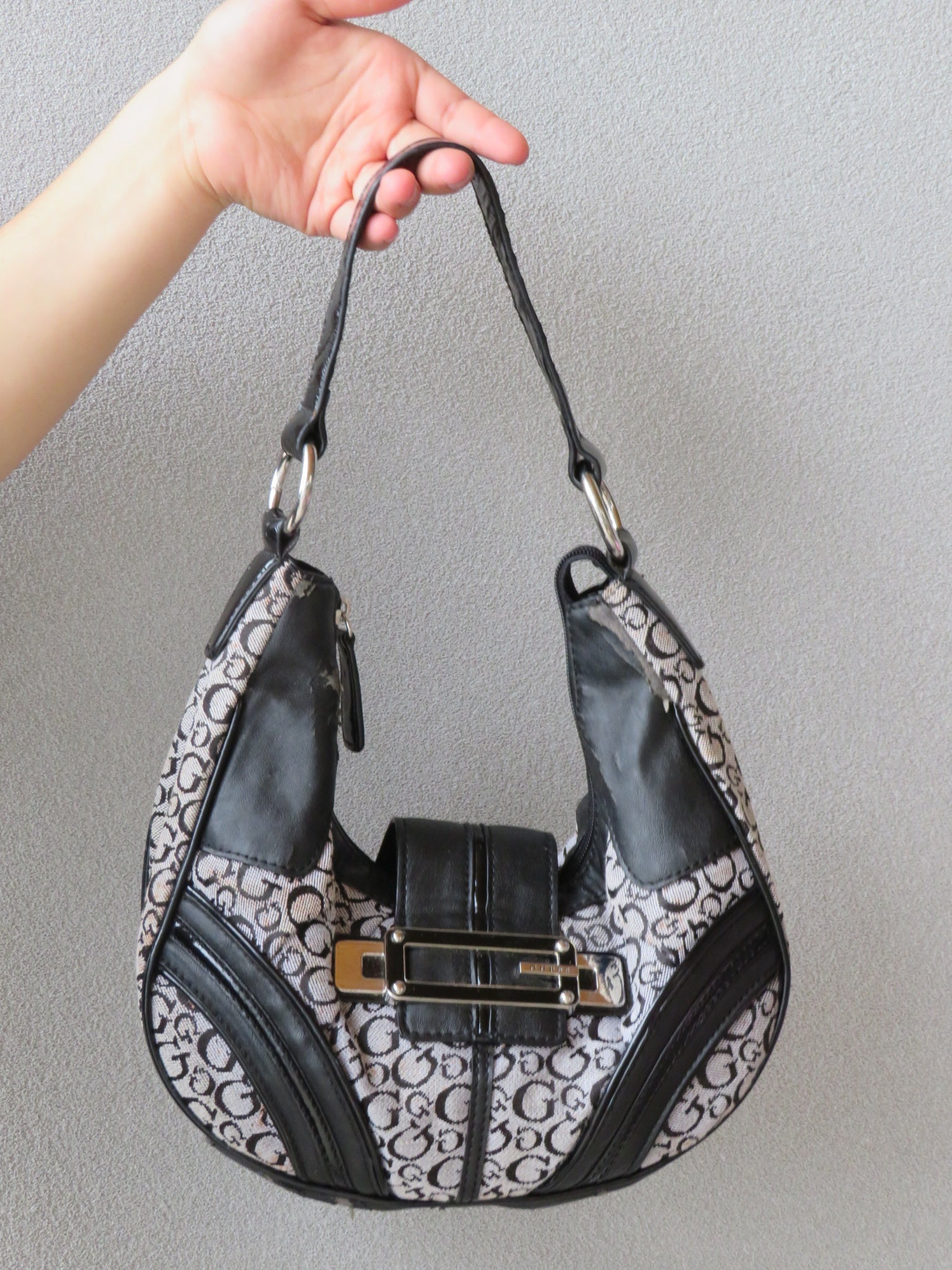 Vintage Guess Shoulder Bag $80.00