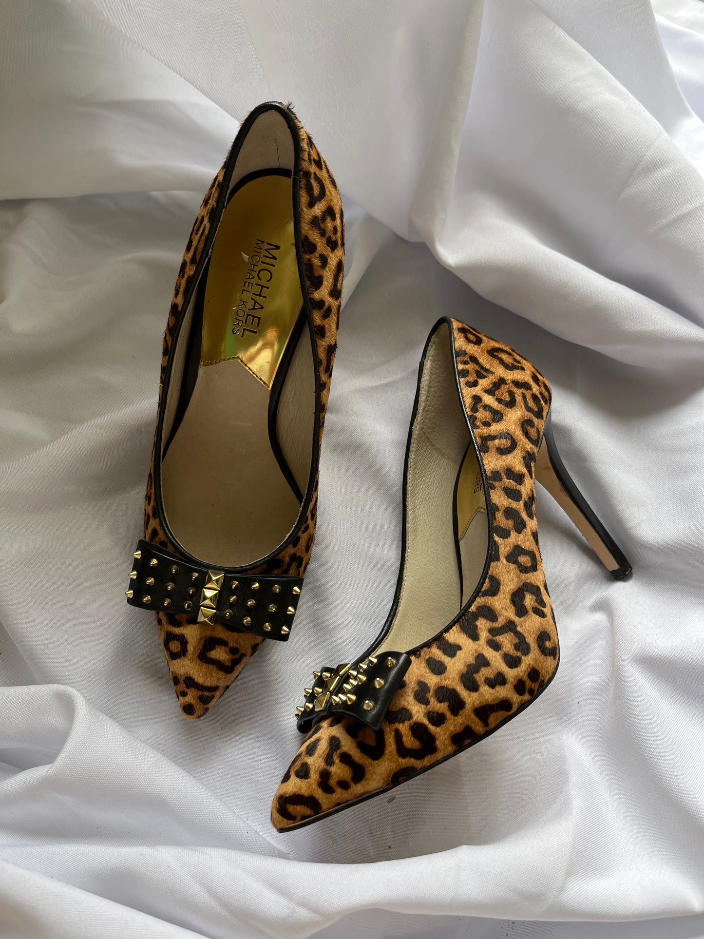 Michael Kors Leopard Print bow heels