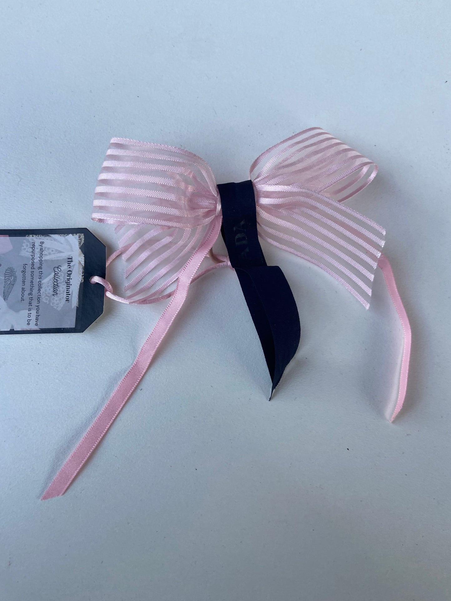 Coquette hair tie