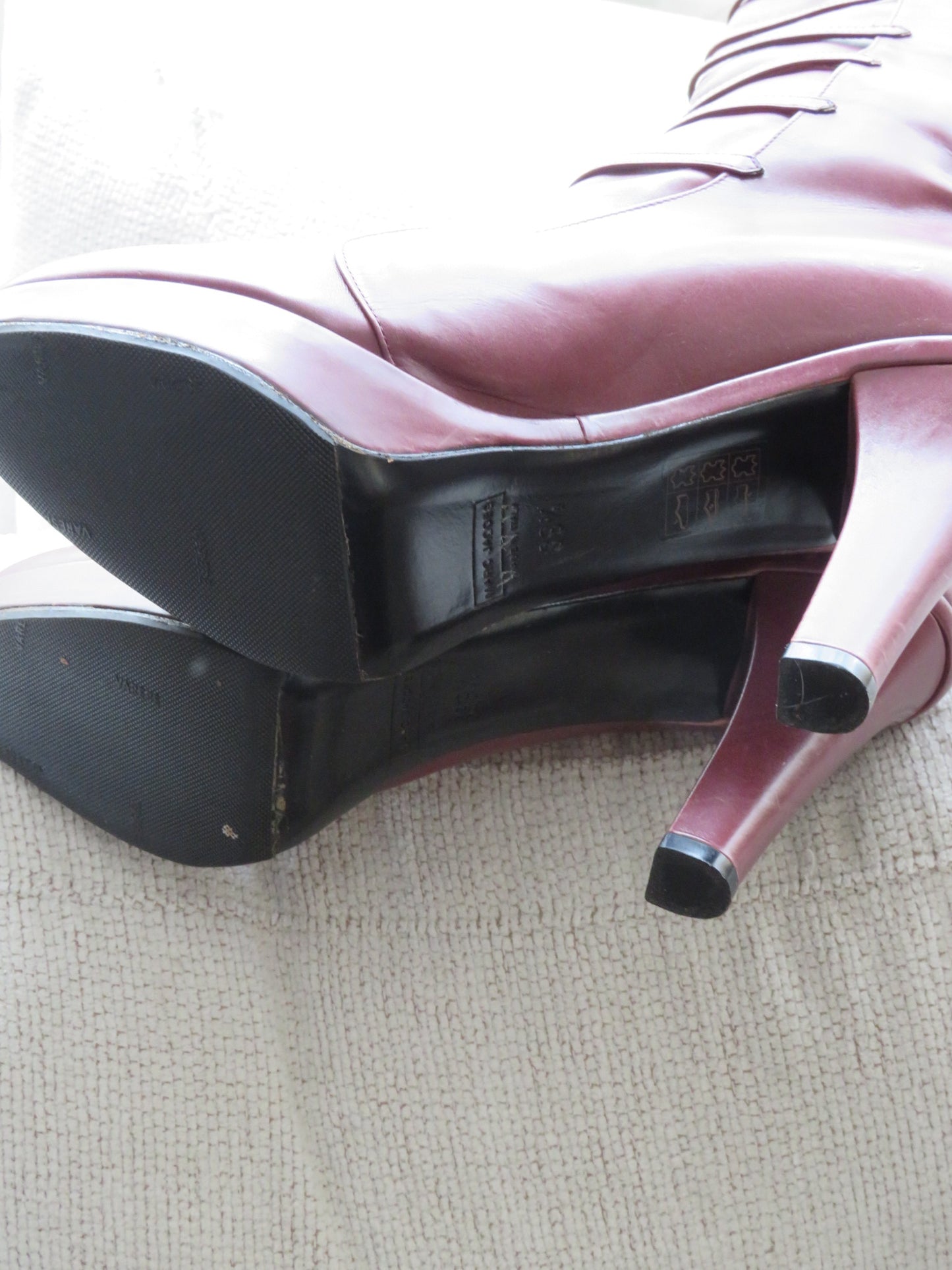 Authentic Lace Up Marc Jacobs Boots