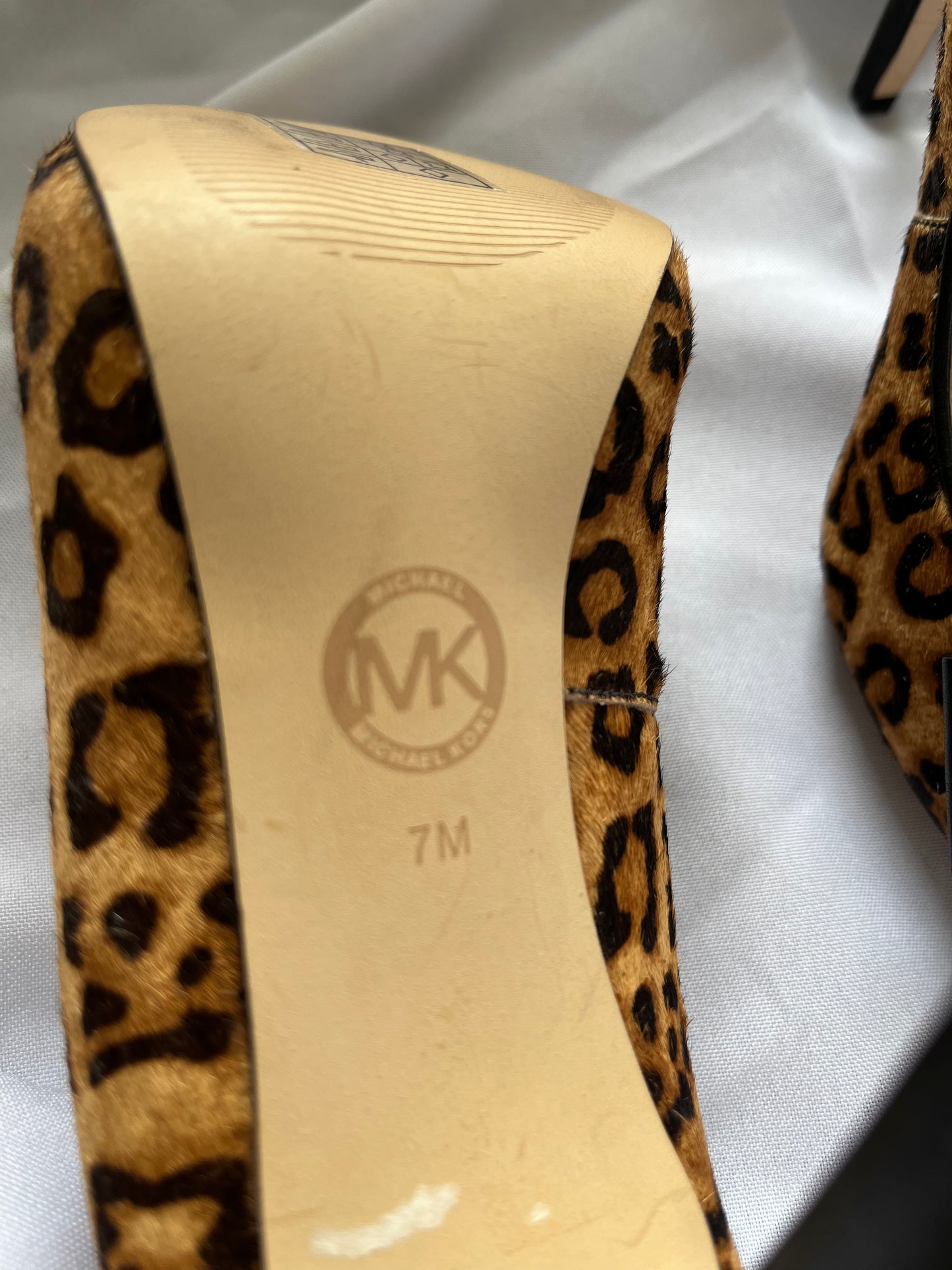 Michael Kors Leopard Print bow heels