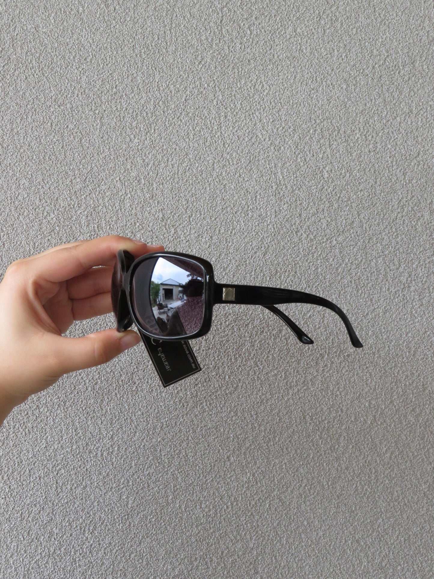 Black 2010’s Style Sunglasses