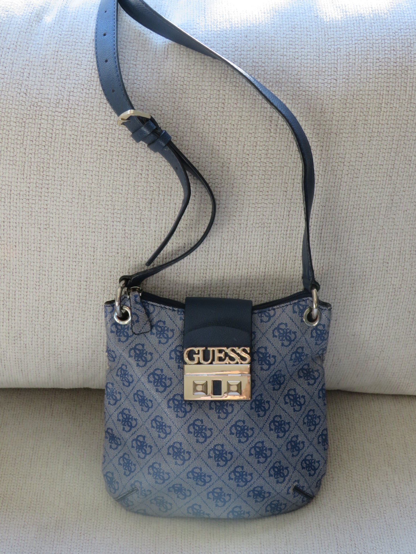 Guess Crossbody Bag