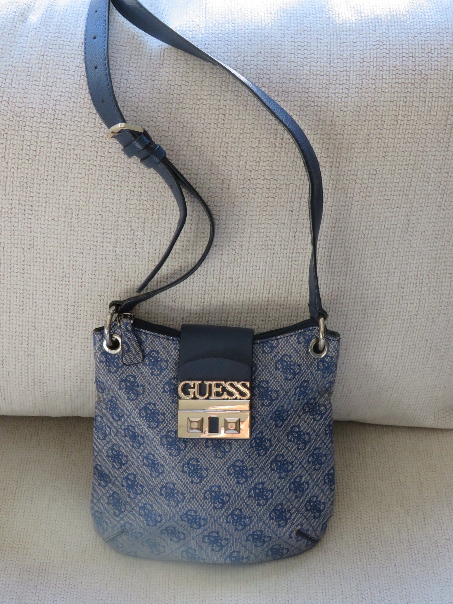 Guess Crossbody Bag