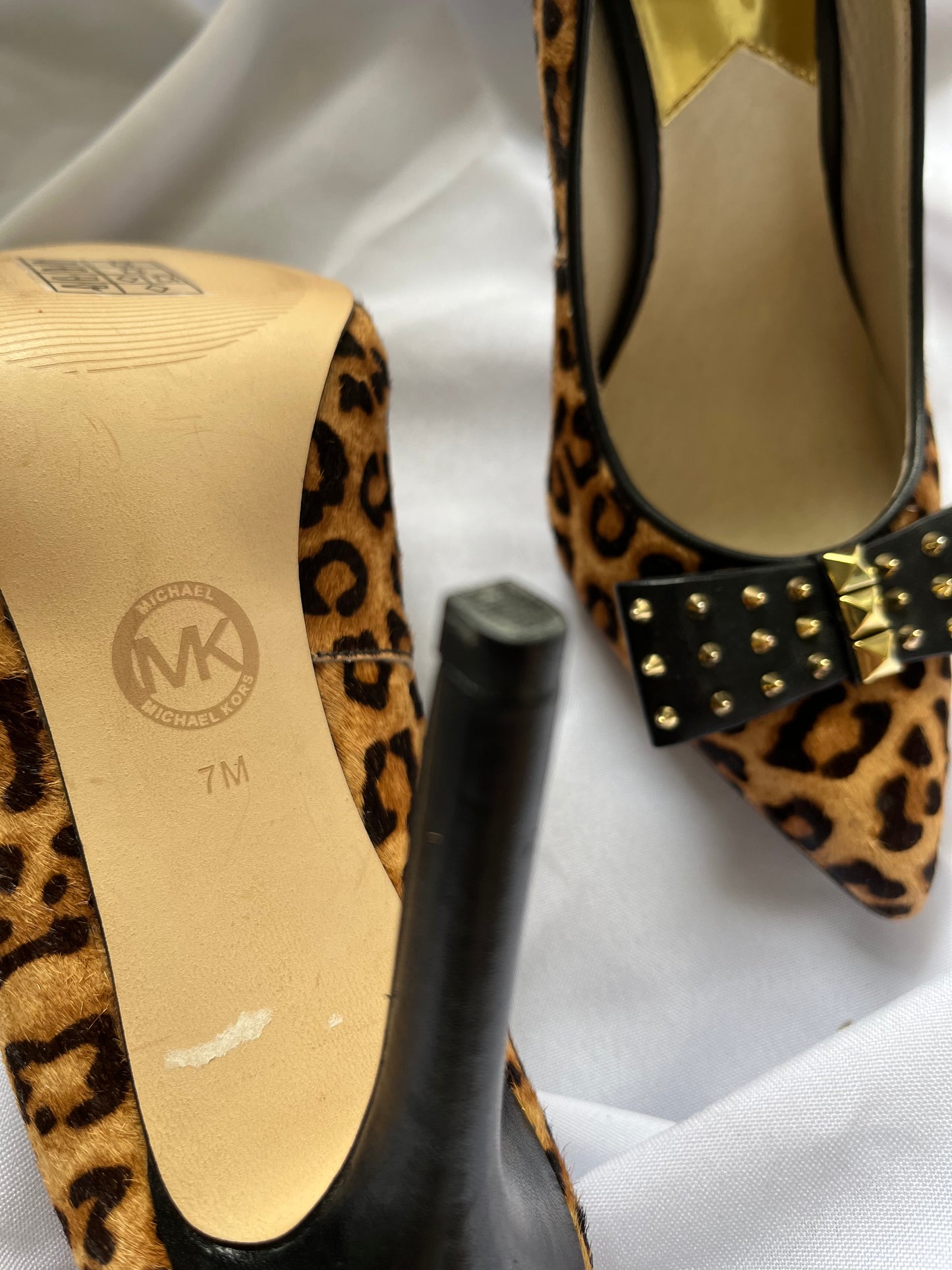 Michael Kors Leopard Print bow heels