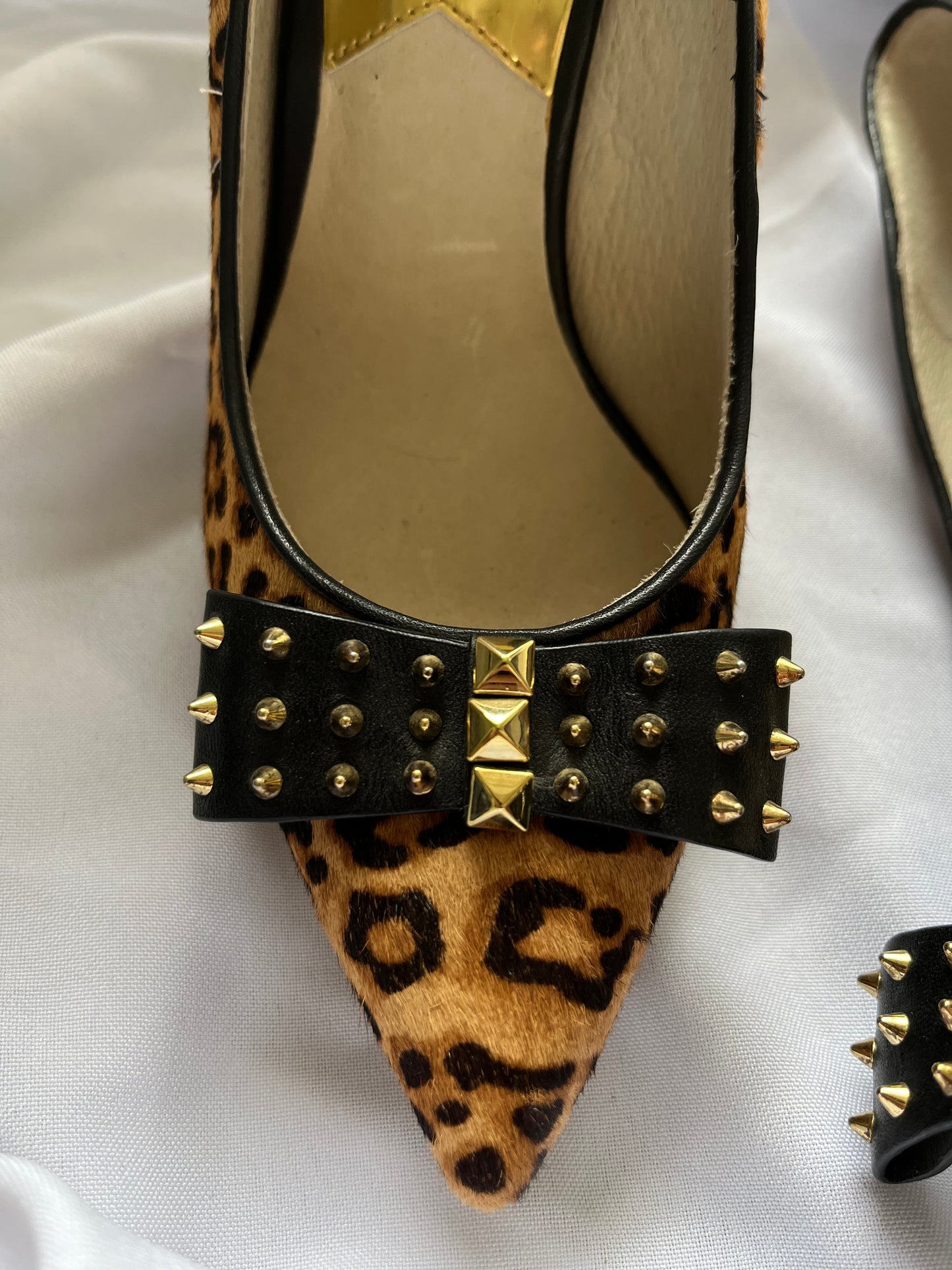 Michael Kors Leopard Print bow heels