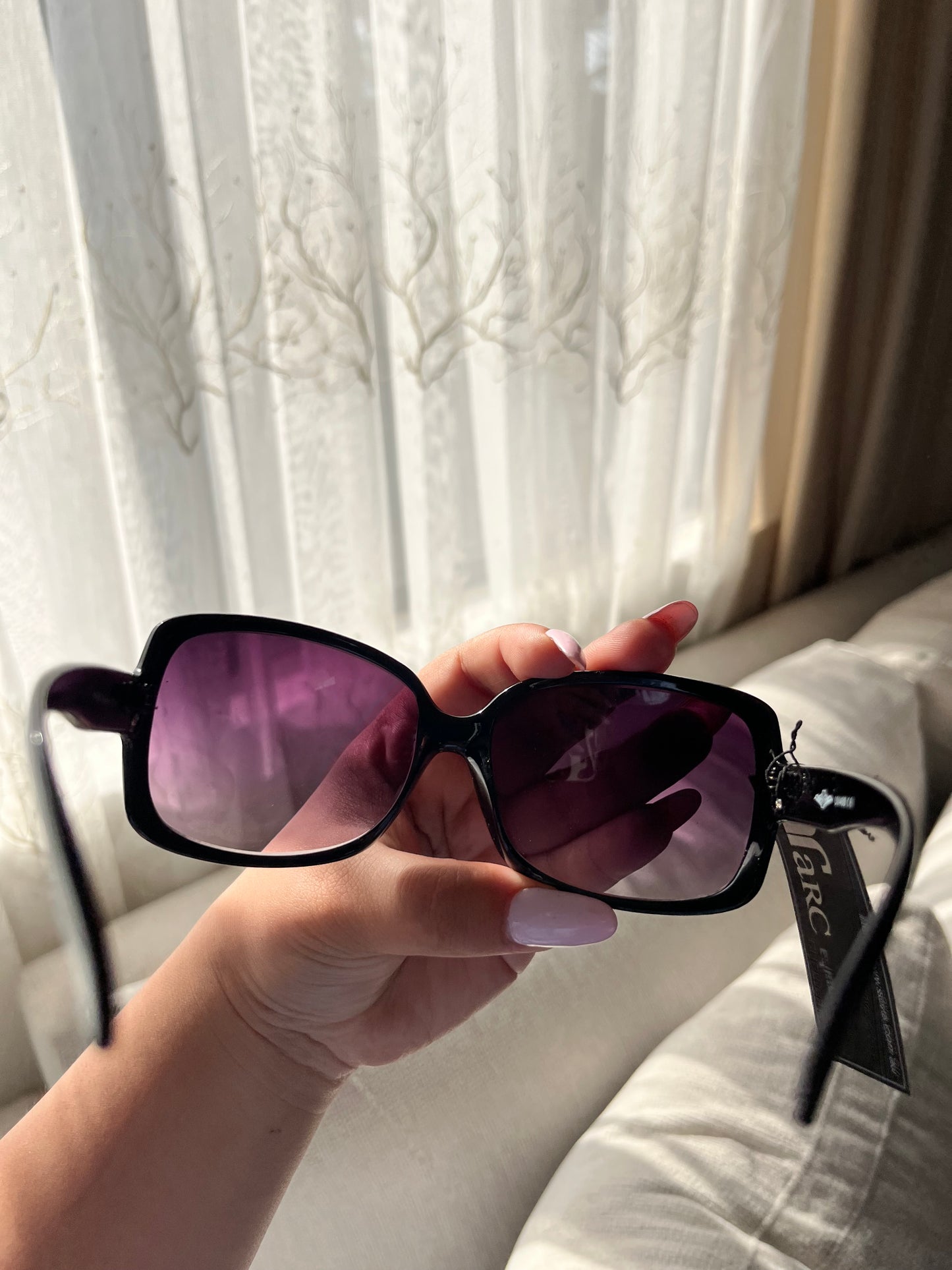 Black 2010’s Style Sunglasses