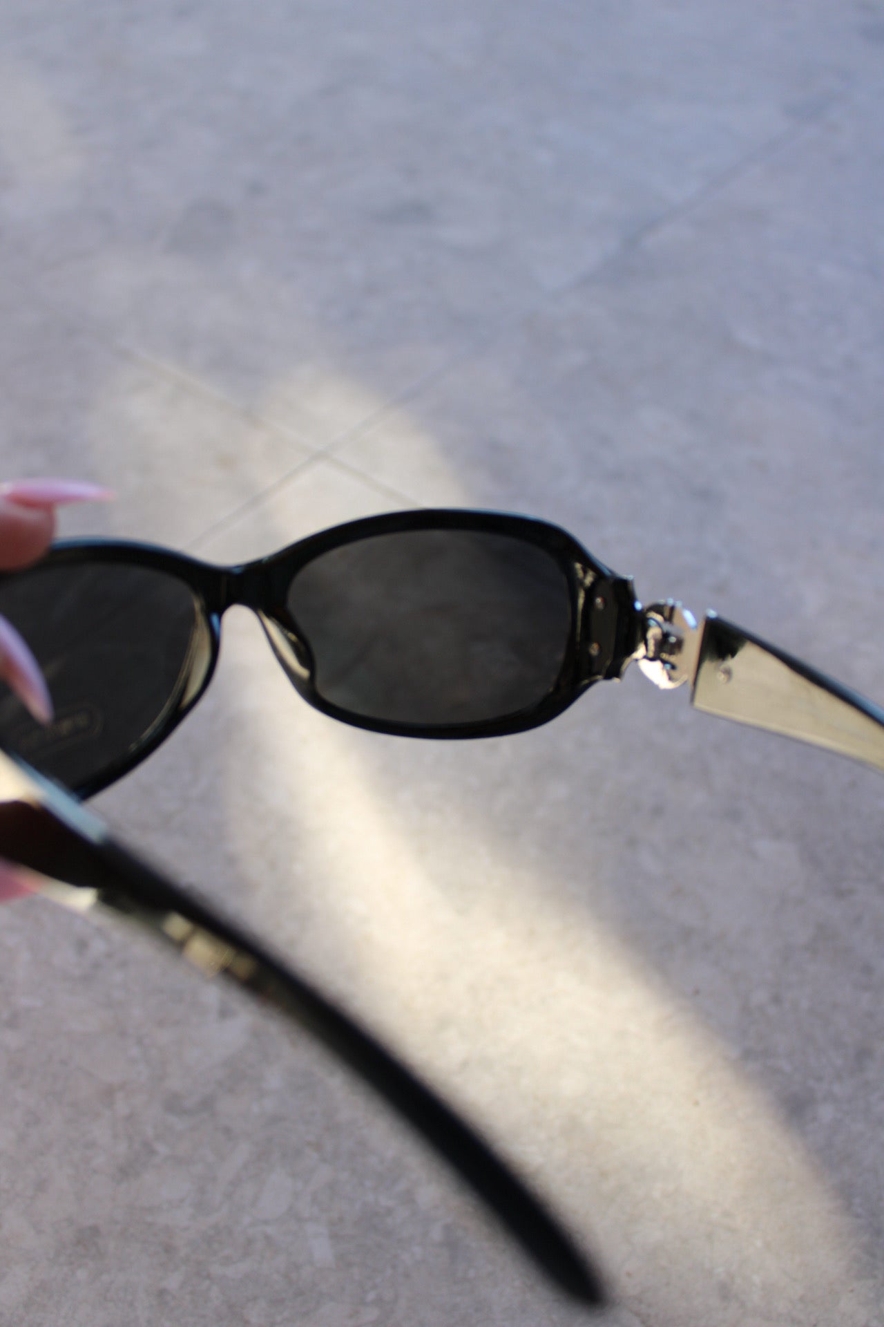 Round Black Sunglasses