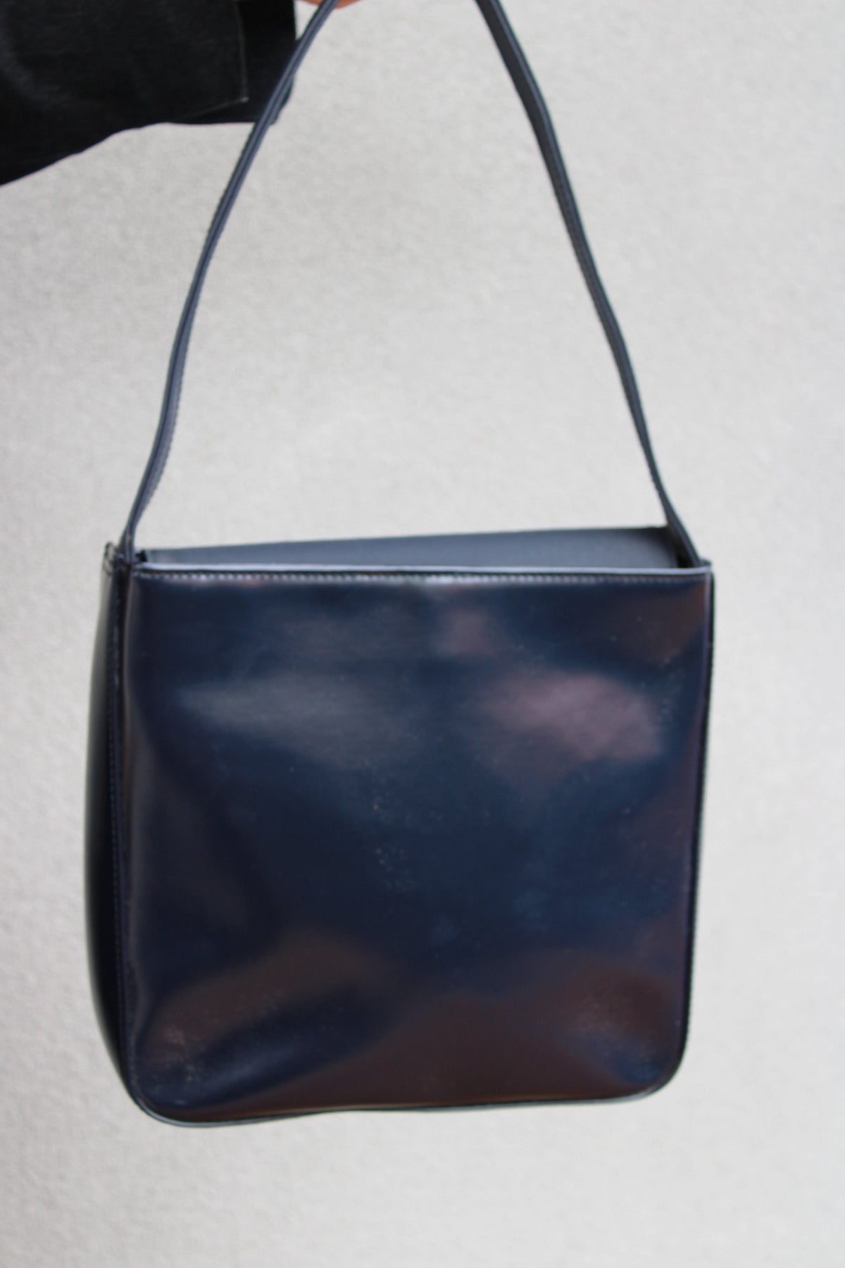 Navy Blue 90s Guess bag