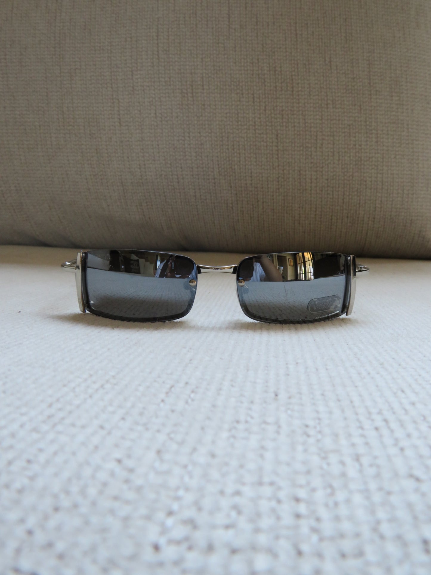 Frameless Rectangle Sunglasses