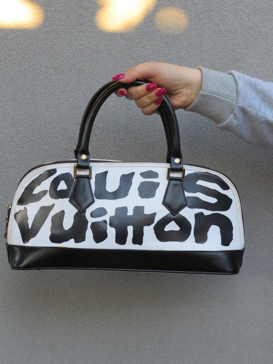 Bootleg Louis Vuitton Hand Bag