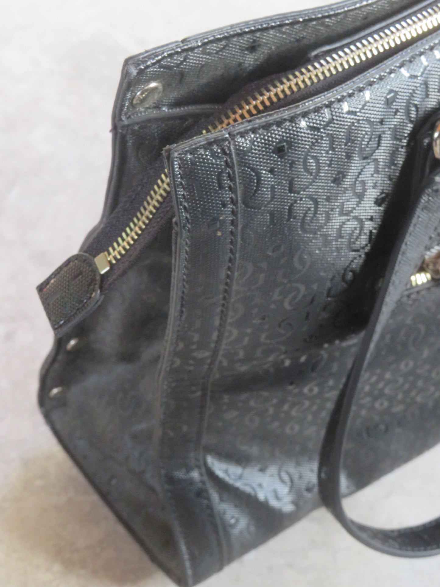 Guess textured Tote Bag