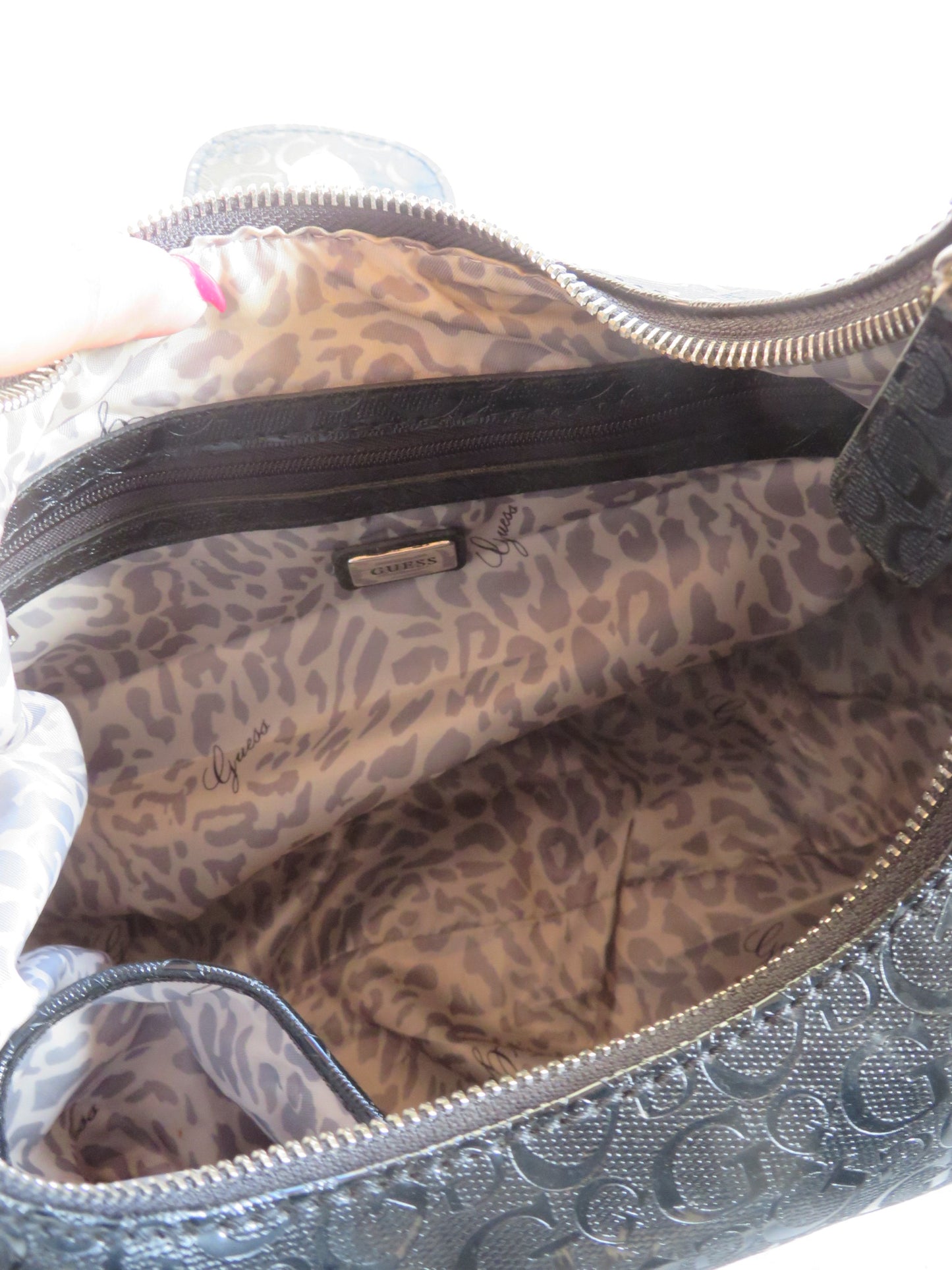 Guess textured Shoulder Bag