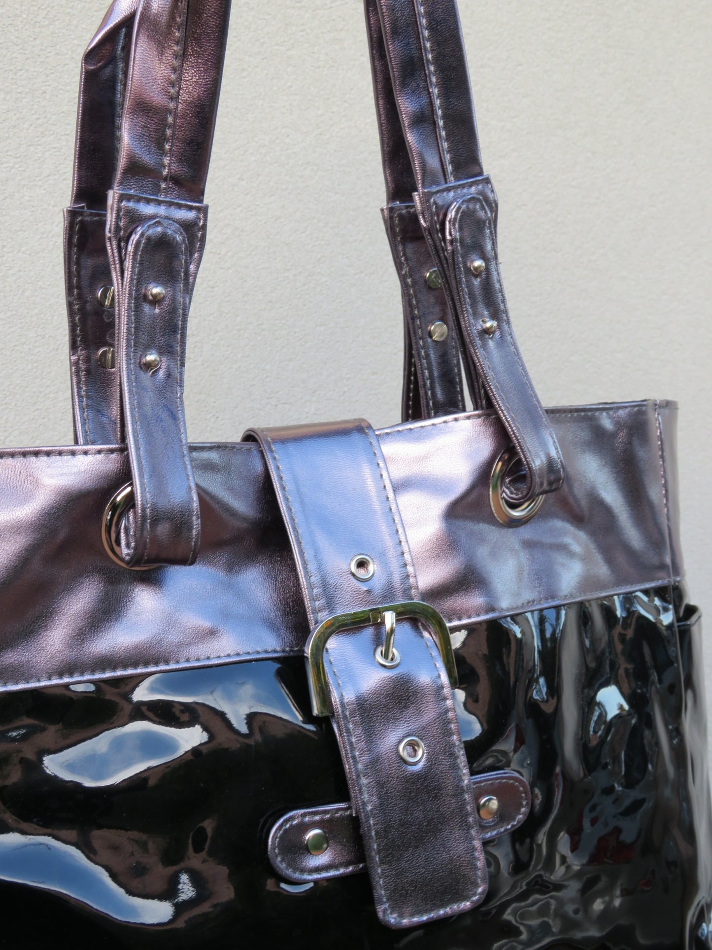 Metalic Buckle Bag