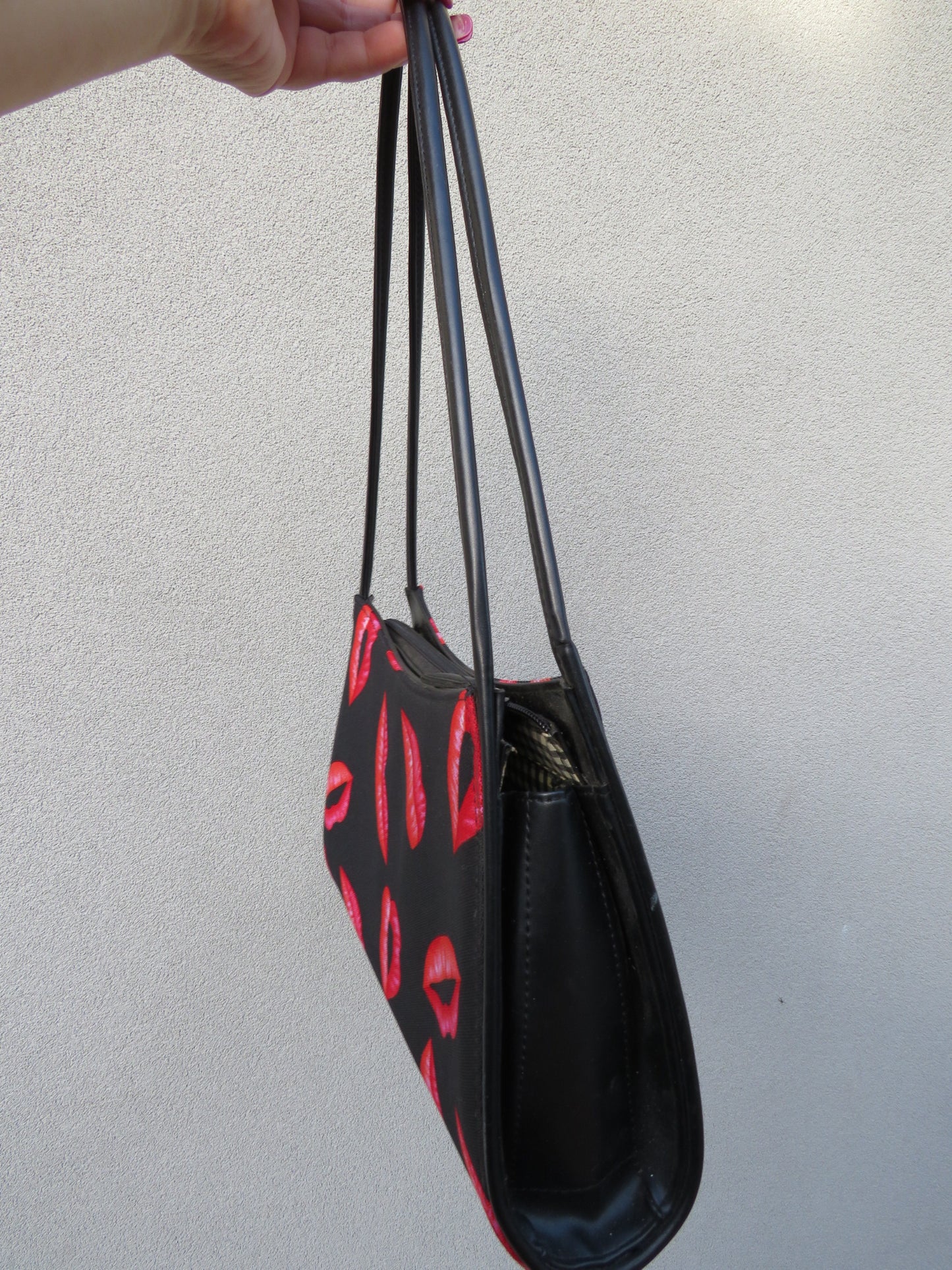 Vintage Lip Graphic Bag