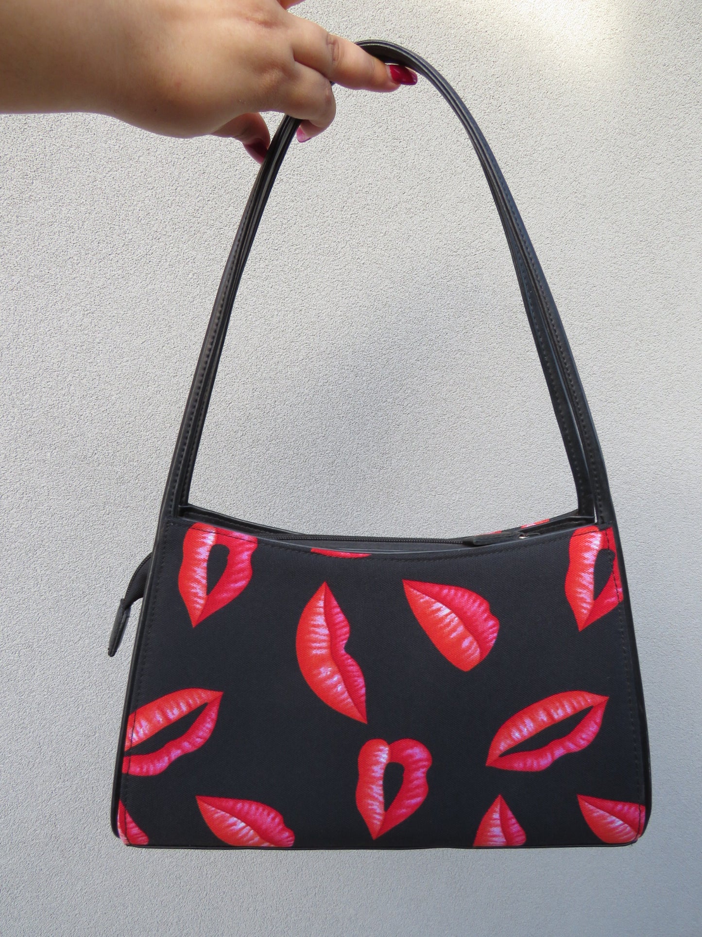 Vintage Lip Graphic Bag